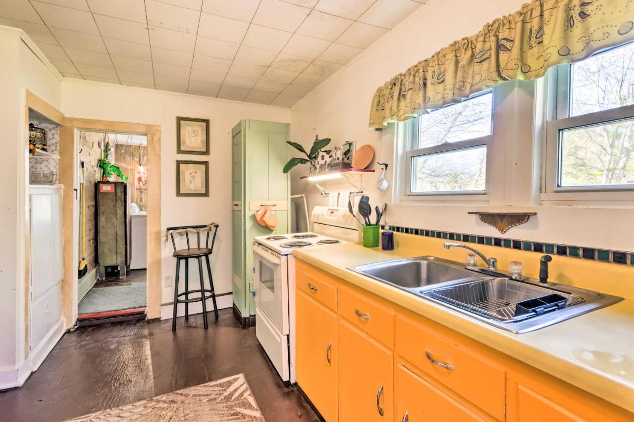 Newland Mountain Cottage With Fire Pit 8 Mi To Ski! Montezuma Экстерьер фото